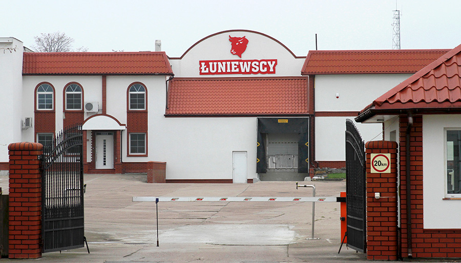 Zakład mięsny w Ciechanowcu ponownie rozpoczął działalność, trwa rekrutacja pracowników