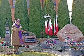 Pobikry: 103. rocznica odzyskania niepodległości przez Polskę. 