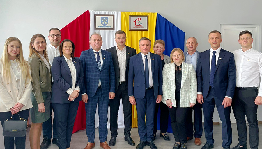 Podpisanie umowy o współpracy podczas wizyty ciechanowieckiego samorządu w Ukrainie