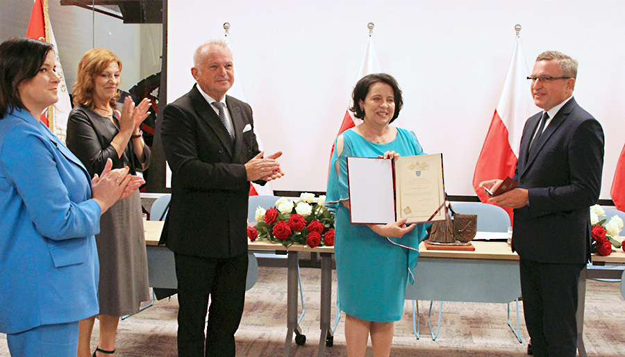 Dorota Łapiak uchwałą Rady Miejskiej został Honorowym Obywatelem Ciechanowca