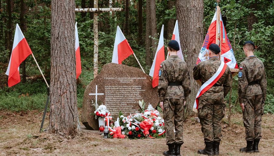 82. rocznica zbrodni sowieckiej w lesie zwanym "Moskiewskim Mostem” koło Zabłudowa