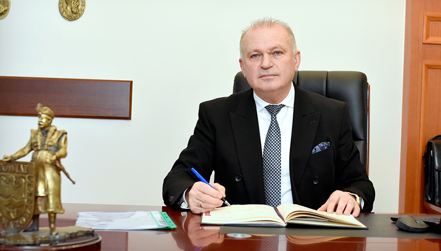 Burmistrz Ciechanowca Eugeniusz Święcki członkiem Zespołu do Spraw Edukacji, Kultury i Sportu
