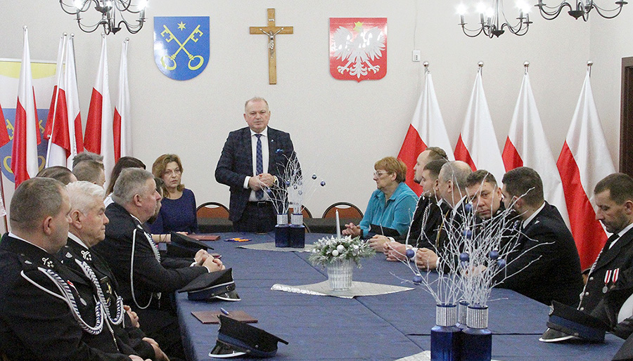  Umowy z kierowcami samochodów ratowniczo-gaśniczych z jednostek OSP Gminy Ciechanowiec