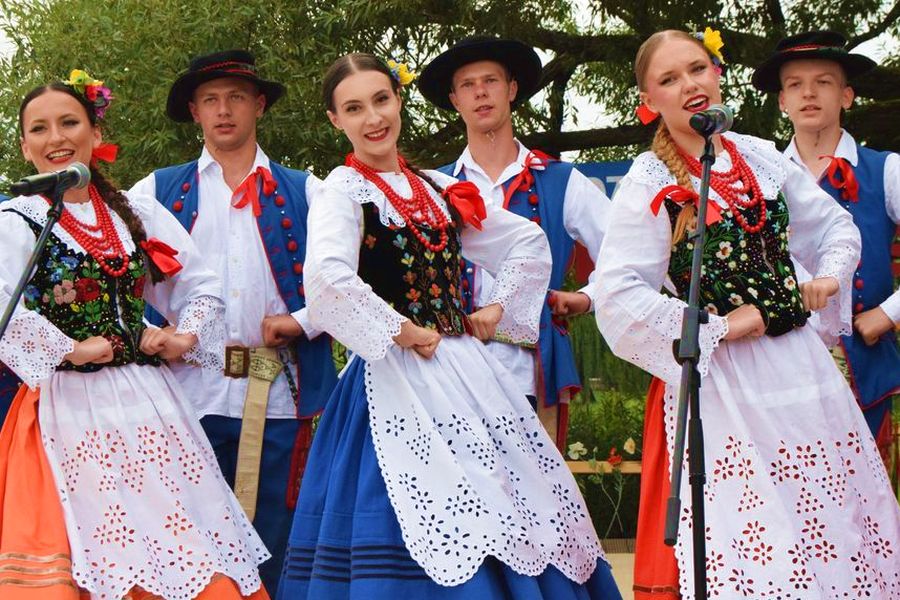 Jubileuszowy Festiwal Folkloru w Ciechanowcu - barwy, muzyka i tradycja