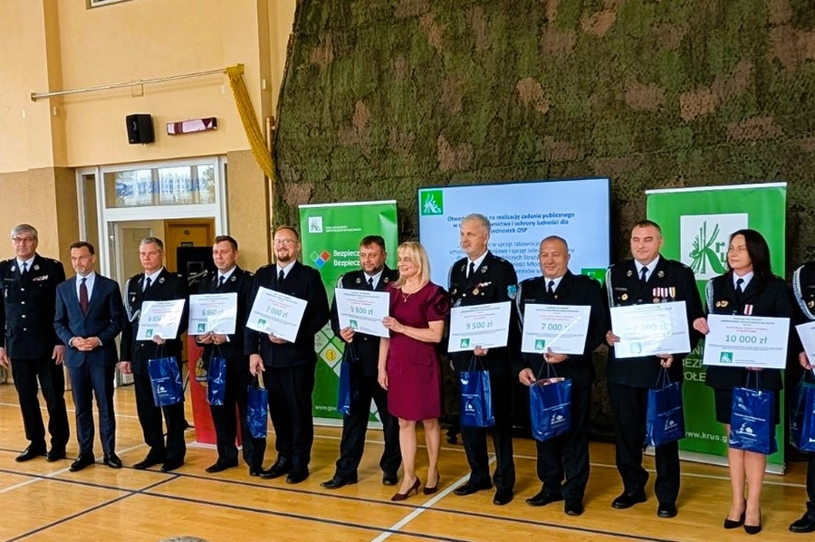 Uroczyste wręczenie voucherów dla jednostek Ochotniczych Straży Pożarnych z województwa podlaskiego