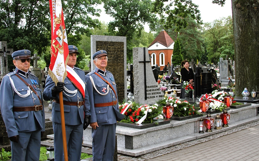 Uroczystości z okazji 83. rocznicy upamiętniającej ofiary niemieckiej zbrodni na Pałatkach 