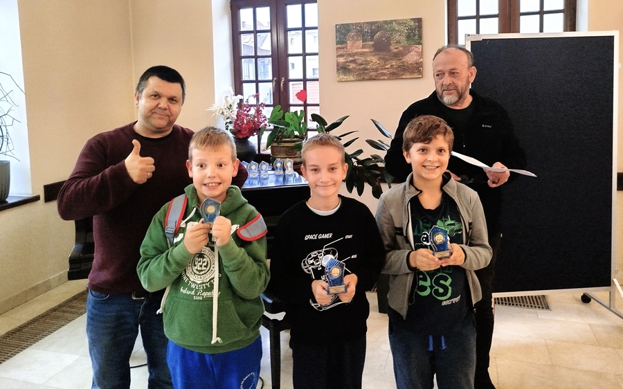 Sportowa rywalizacja podczas III Mistrzostw Gminy Ciechanowiec w Szachach