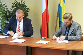Remonty kolejnych dróg gminnych - umowy wartości 4,5 mln zł na realizację inwestycji podpisane