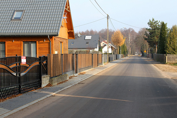 Rozbudowa i przebudowa drogi gminnej w Zadobrzu, w ramach Funduszu Dróg Samorządowych