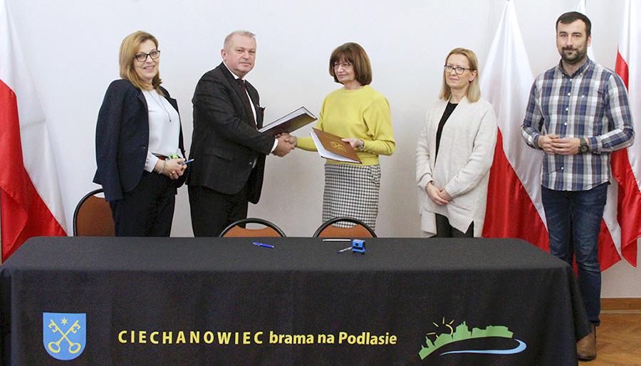 Podpisano umowę na remont ulic Pińczowskiej, Orzeszkowej, Wierzbowej i Kilińskiego w Ciechanowcu