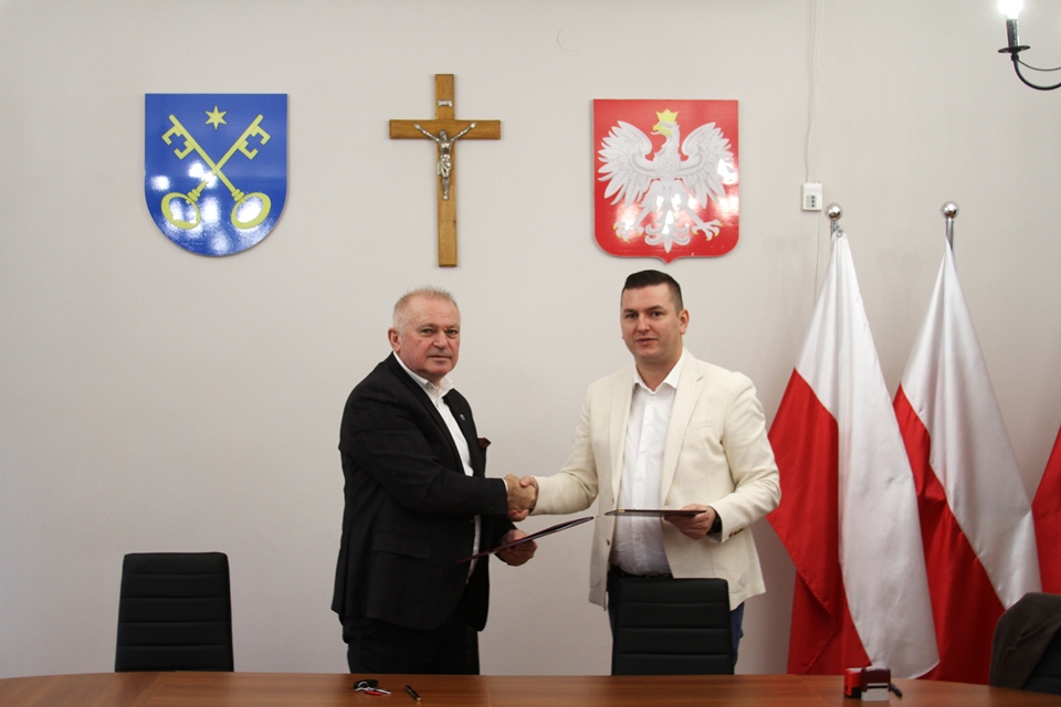 Gmina Ciechanowiec podpisała umowę na odbiór i zagospodarowanie odpadów komunalnych