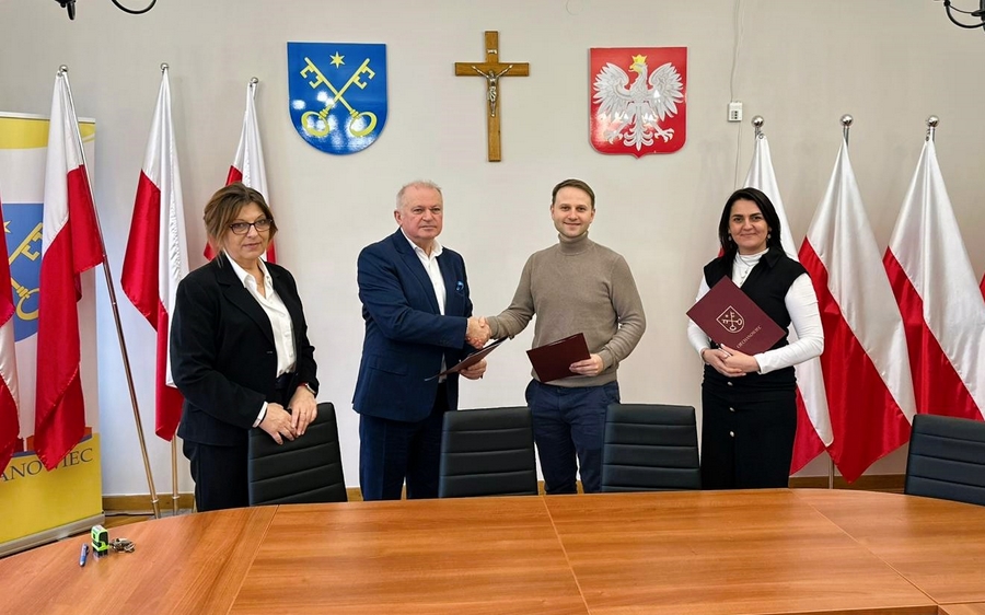 Powstanie dokumentacja projektowa przebudowy wejścia do Hali Gimnastycznej przy ul. 11 Listopada