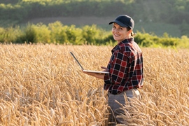 Załóż konto na portalu e-KRUS — załatwiaj sprawy bez wizyty w urzędzie!
