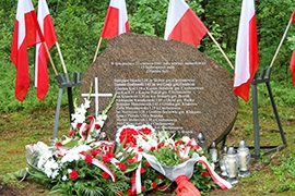 W 84. rocznicę zbrodni sowieckiej pod Zabłudowem, w miejscu masakry złożono kwiaty i zapalono znicze