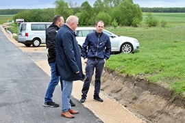 Odbiór końcowy drogi gminnej w Pobikrach wraz z budową przepustu na rzece Kukawka  